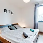 Stylish Apartment In Waltrovka