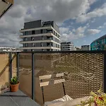 Stylish Apartment In Waltrovka
