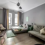 Stylish Apartments Close To Eden Garden