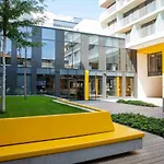 Bleisure Apartments & Spa
