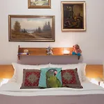 Victoria Design Stays - Apartment Rehorova