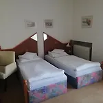 Hotel Monica