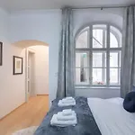 Quiet Apartment In The Heart Of Old Town Centre