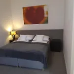 Domo Apartments