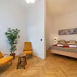 Old Town - Jungmannova Apartments