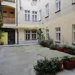 Ruzova Spot Apartments