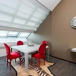 Grand Central Residence By Tkc