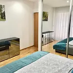 Apartment Korunni Dvur, 2 Free Parkings