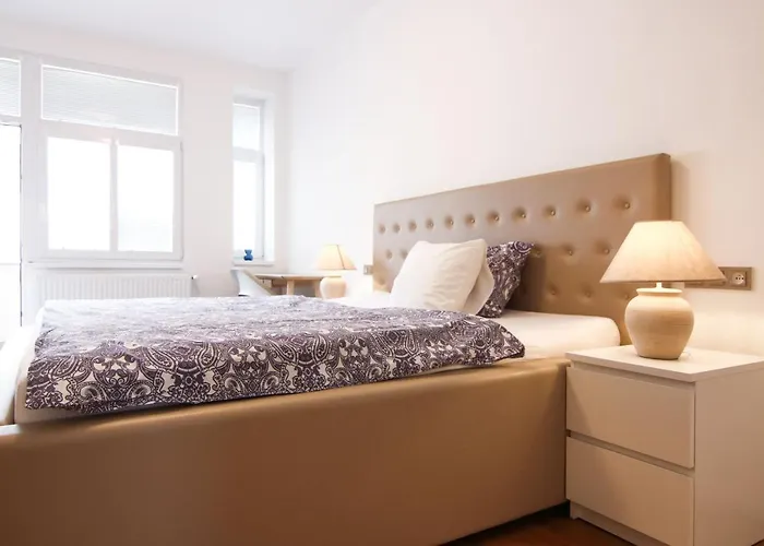 Prague Expat House II