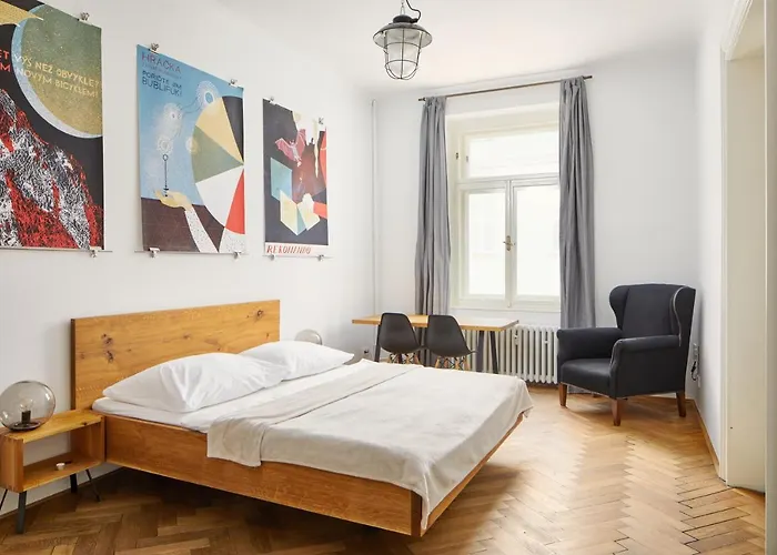 Artsy Flat Near Wenceslas Square By Prague Days