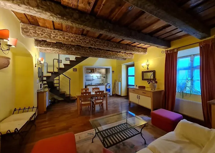 Magic Central Attic Apartment