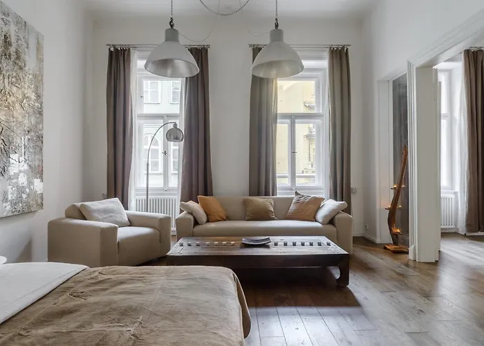 Luxury Three-Room Apartment