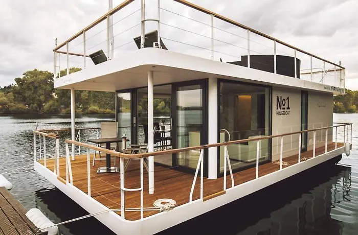 Vipliving Houseboat