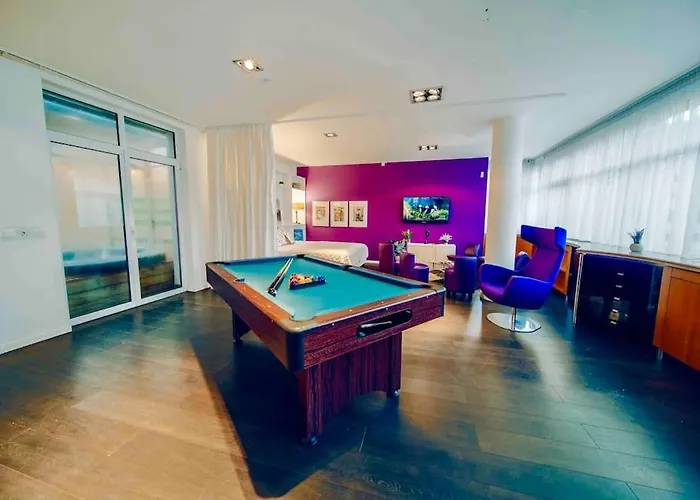 Miami Lovely Romantic Garden Apartment With Whirlpool