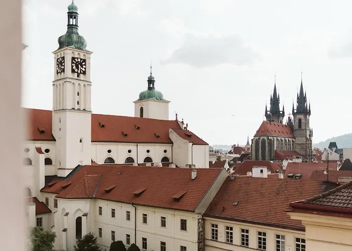 Lil Apartment With Tyn Cathedral View, Parking & Ac