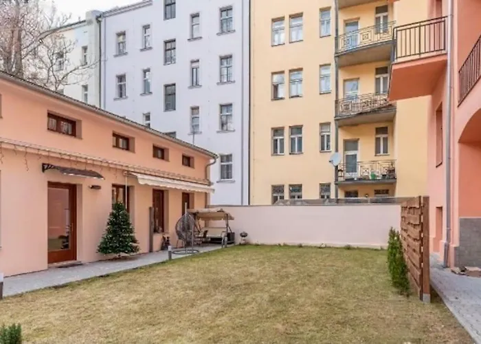 Quiet Boho Apartment Whit A Balkony Near The Center