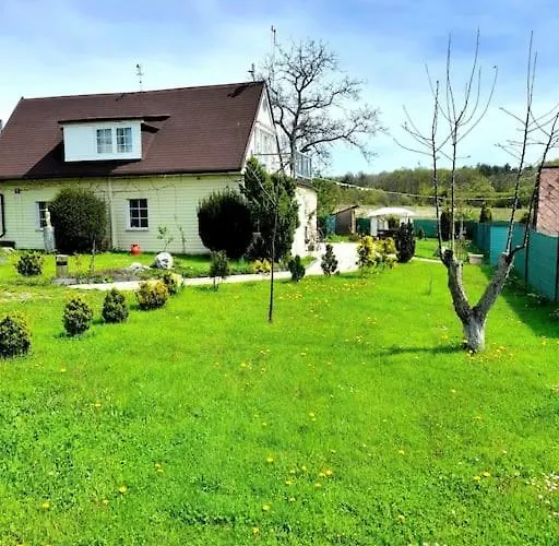 Family Villa In The City Garden