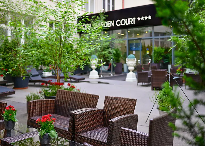 Hotel Garden Court