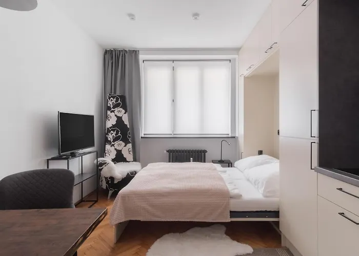 Prague Days - Designer Studio W Fold-Up Bed - Trendy Neighborhood