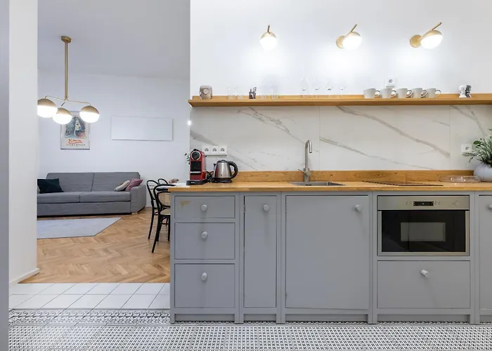 Stylish Old Town Apartment By Easybnb