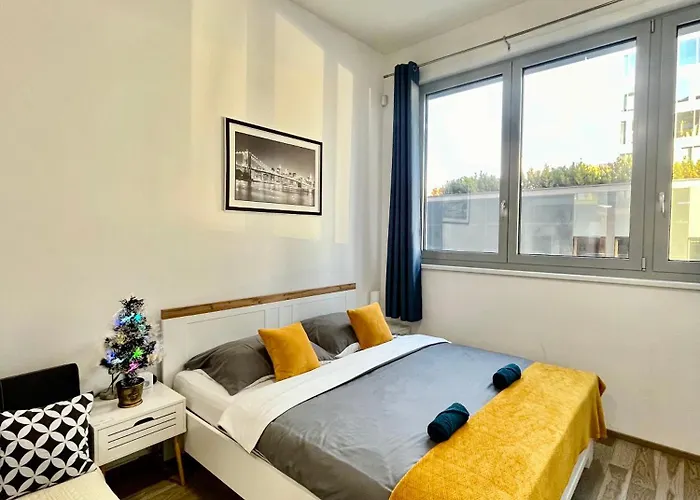 Vit Apartment - Free Parking - O2 Arena