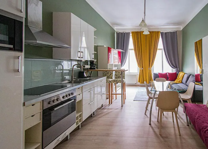 Modern Cozy Apartment By Ruterra