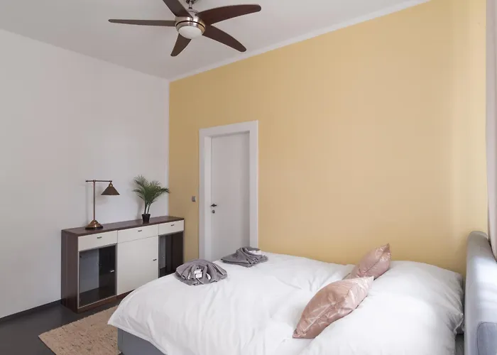 Deluxe Apartment In Old Town By Prague Days
