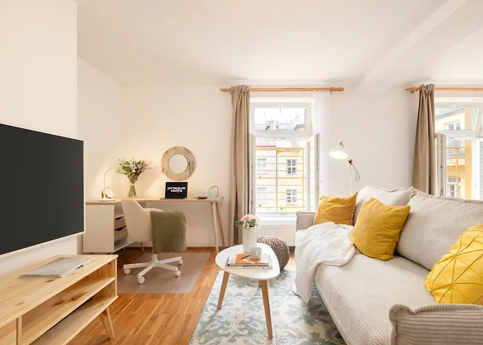 Prague Days - Skandi Studio With Workspace - Hip Area