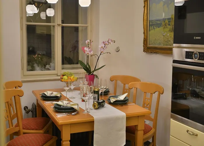 Unique Apartment In Praha Near River Vltava