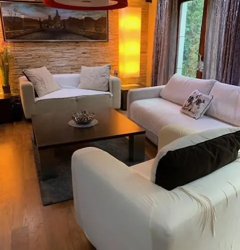 Rodinny Dum Praha 8, Kobylisy