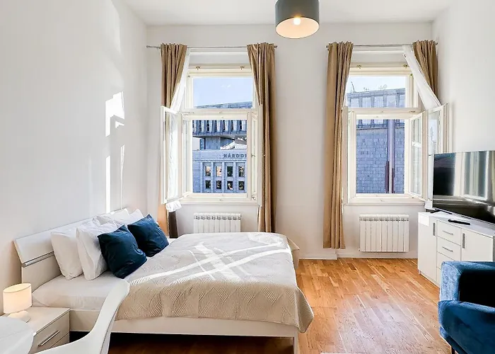 Turnkey I Wenceslas Square Apartments