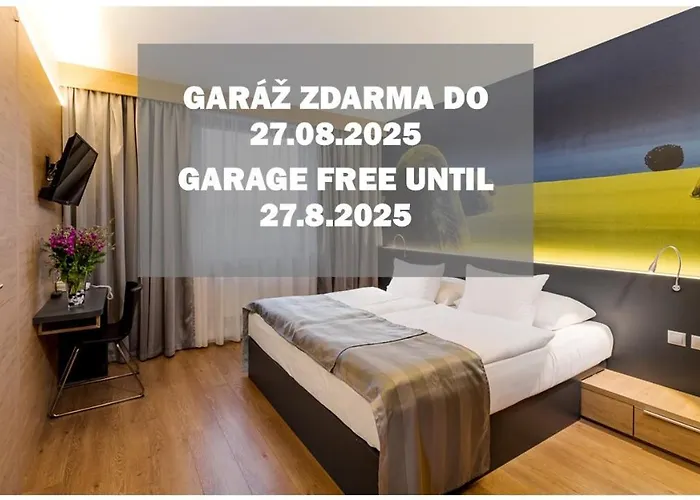 Expo Hotel