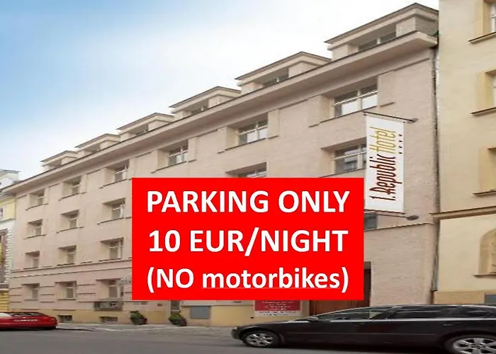 1.Republic Hotel