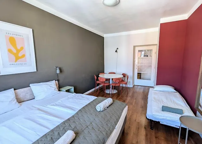 Flat In Zizkov -502-