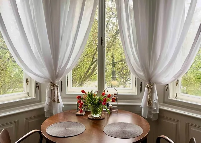Retro Apartment In Prague