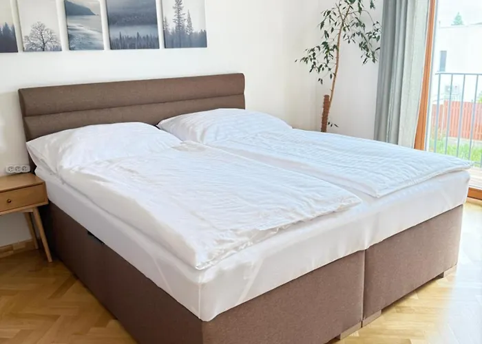 Familyvilla, New 4 Luxury Big Apartments, Parking