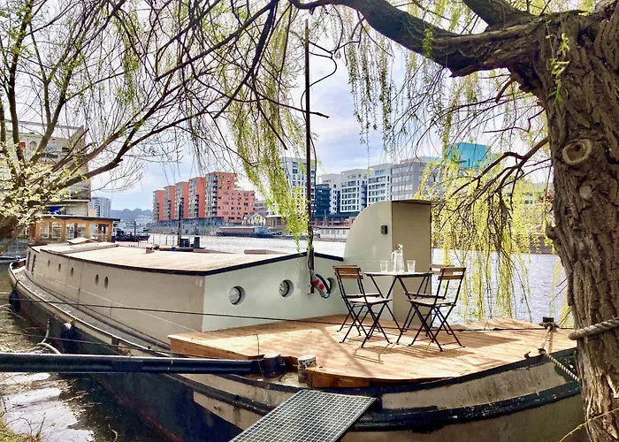 Prague On Boat, Privat Pier, Free Parking