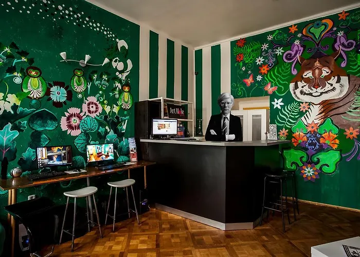 Art Hole Hostel