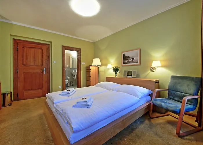 Tyn Courtyard Guestrooms