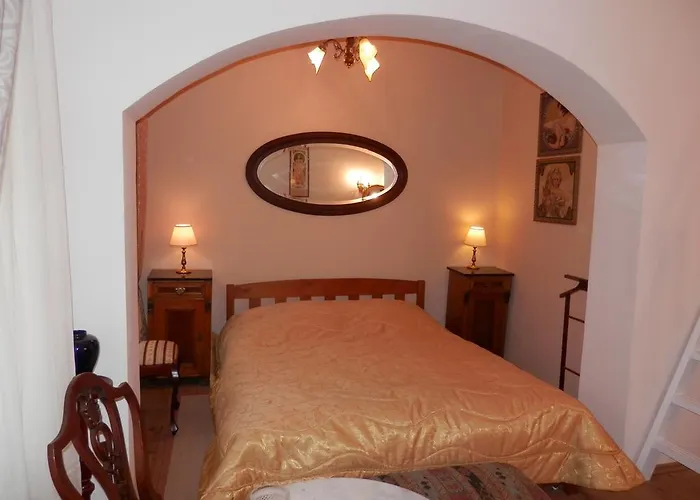 Antique Apartment In Prague