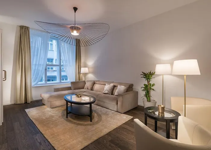Luxury Modern Designed Oldtown Apartment