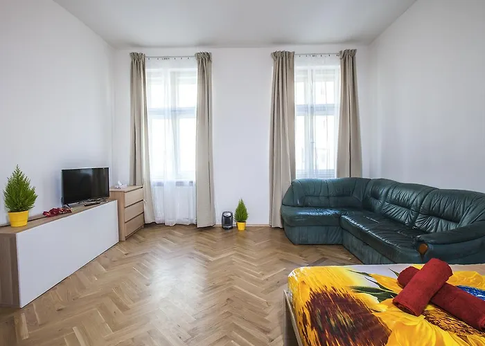 Beautiful Central Apartment Thamova