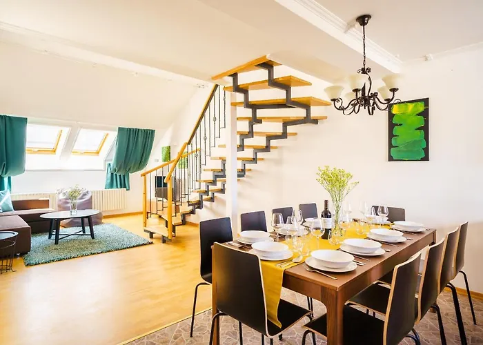 Home Alone 5Br+3Bath Penthouse In Center Of Prague