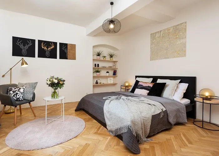 Old Town Square Apartments Michalska