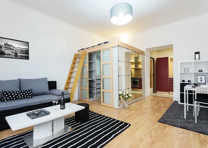 Stylish Apartment On Riverside