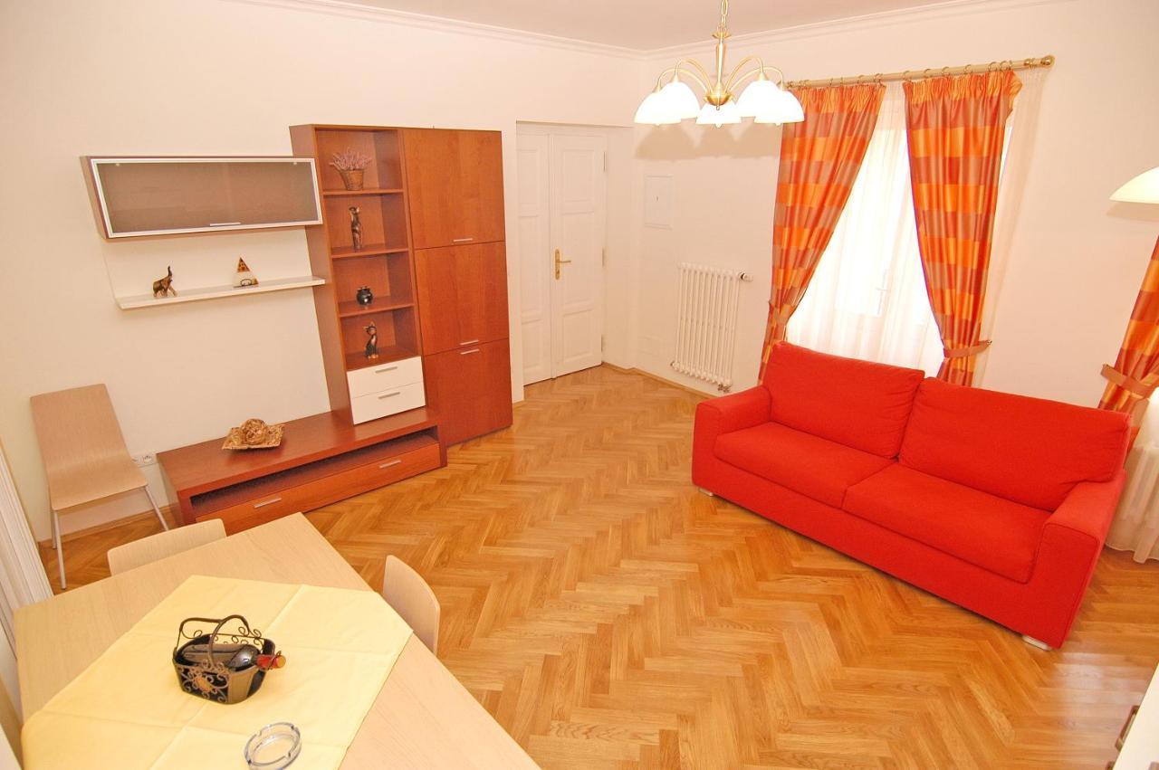Aparthotel La Familia Prague