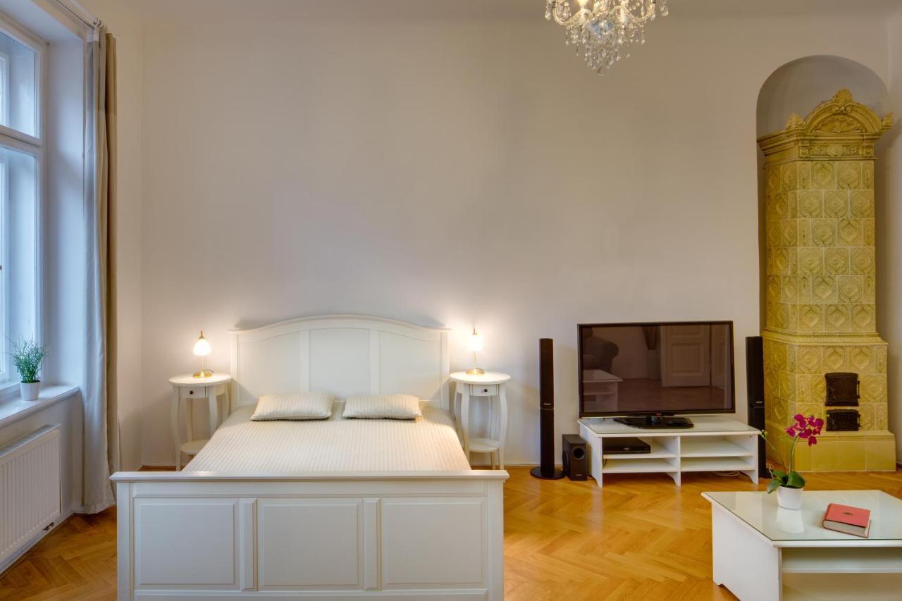 Karlova 24 - Old Town Apartment *