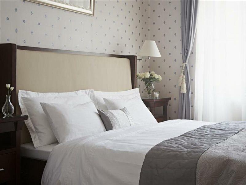 Almandine Aparthotel 4*