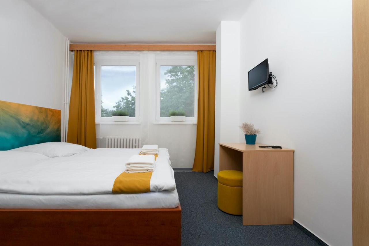 Amity Hotel