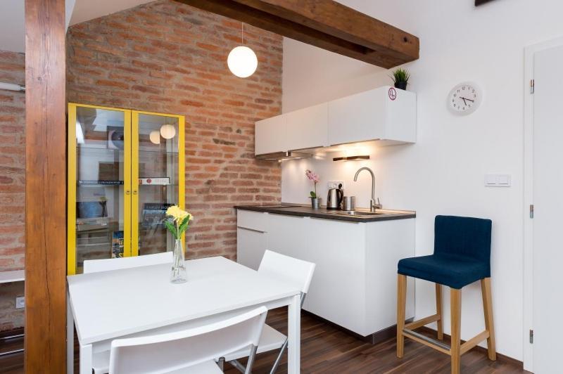 The Republic Aparthotel